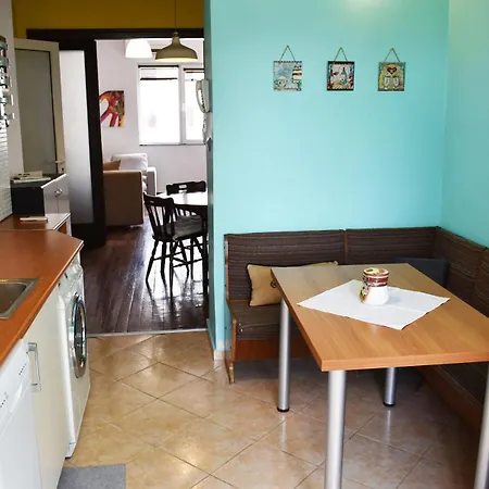 Classic In The Heart Of The Center Apartament Sofia