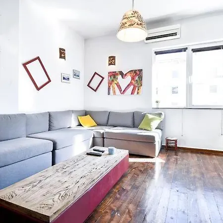 Apartment Classic In The Heart Of The Center *