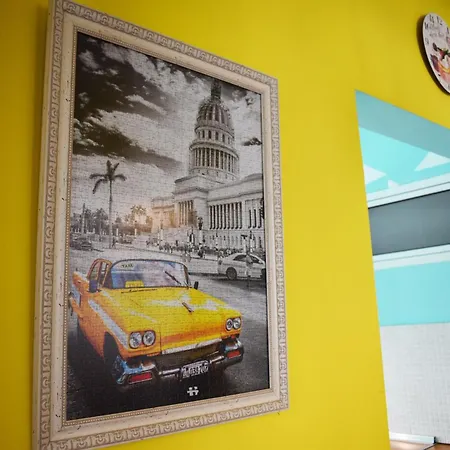 Classic In The Heart Of The Center Sofya