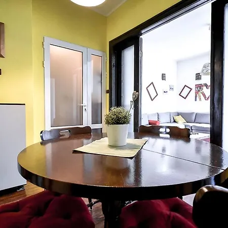 Classic In The Heart Of The Center Apartament Sofia